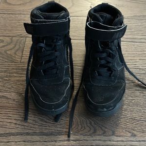 Nike Kids' Court Borough 2 High Top Sneaker